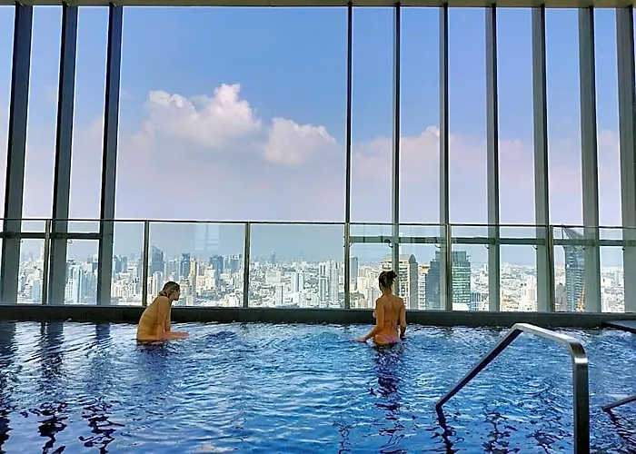 Rooftop Pool Gym Luxury Cozy 1br 1170@phromphong 4*