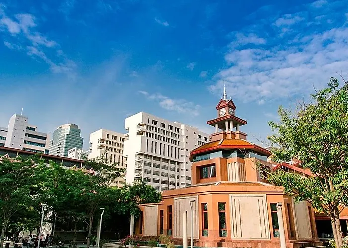 Rooftop Pool Gym Luxury Cozy 1br 1170@phromphong 4* バンコク都